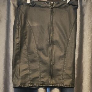 Guess Black Pencil Skirt with Front Zipper